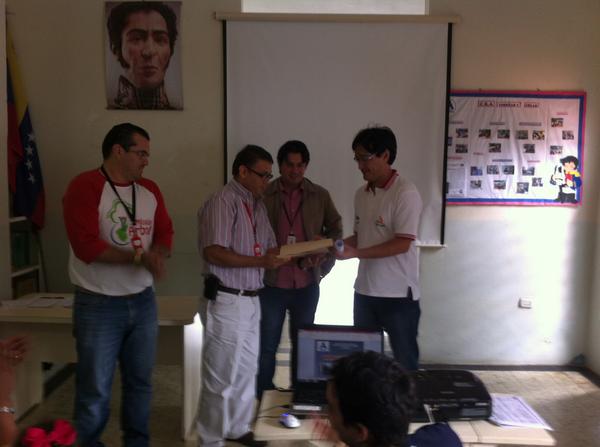 HOY SE ENTREGARON 35.518 BOLIVARES FORTALECIENDO LA GESTION AMBIENTAL COMPARTIDA A LOS C.C. ESCOLARES DEL TACHIRA.