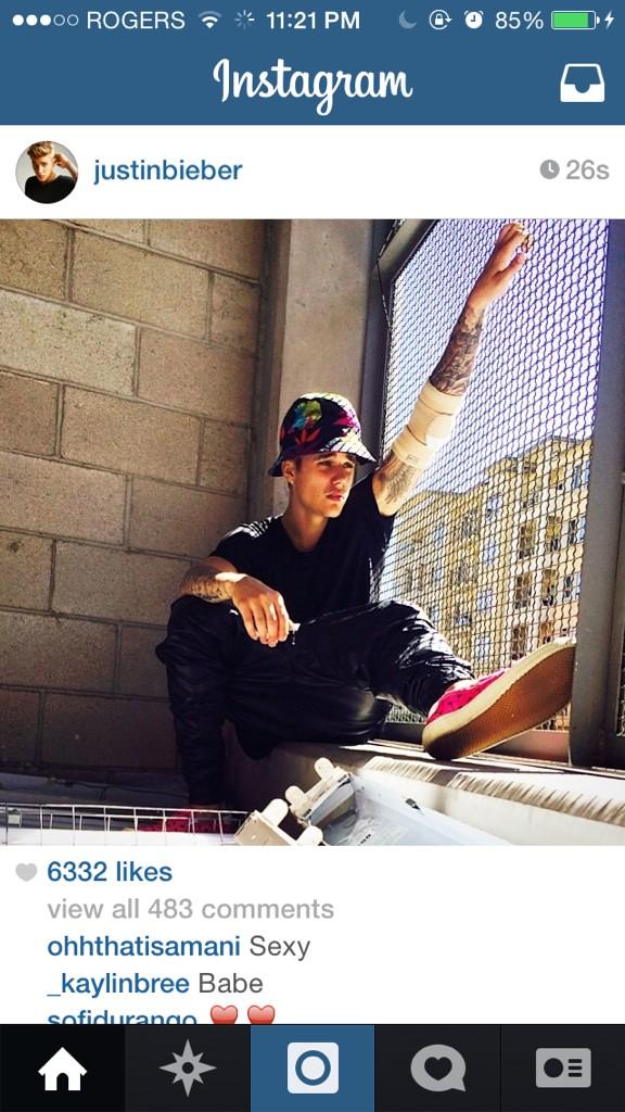 XOJBIIEBERXO's tweet photo. 😍😍😍😍😍 justin is bae http://t.co/oX2vjwve7R