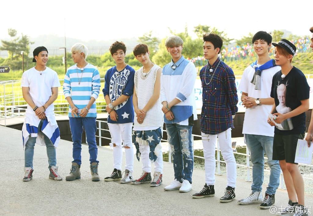 Bsy8vqeCMAApXU2.jpg:large