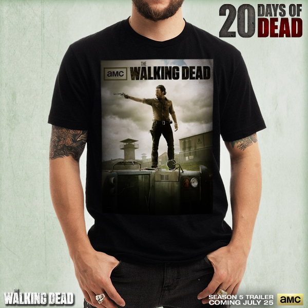 WalkingDead_AMC's tweet photo. RT to win a #20DaysofDead prize pack! For more official #TheWalkingDead merchandise, go to http://t.co/r0lyKJTVTc http://t.co/giUDQRsPYI
