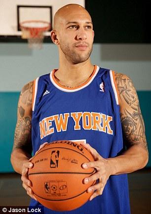 Could Tim Howard help the Knicks? (Photo)