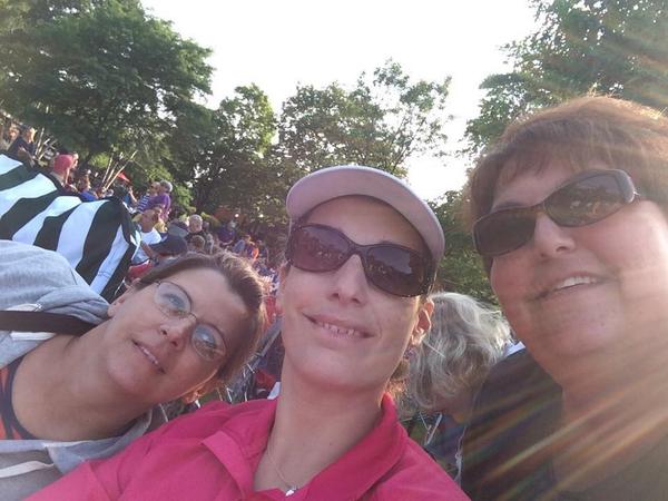 mboroughf's tweet photo. @RaviniaFestival West Side Story!  Girls Night! http://t.co/dx8lCQ7lj4