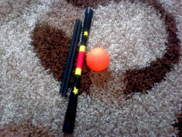 Latutix's tweet image. #Juggling #Contact #DevilStick uuh porfin tengo mi bola de contacto y mi golo Q_Q