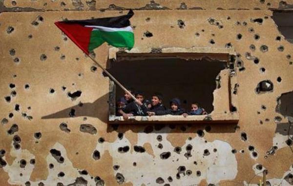 İmanın gücü kurşundan da  bombalardan'da güçlüdür.. allah israile kendi bombalarından atsın inşallah.