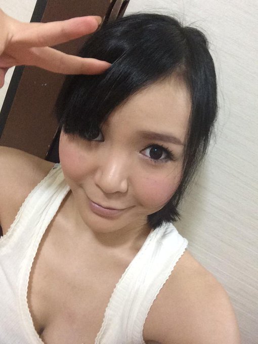 おはみうっ！ヾ(o&acute;ｪ｀o)ﾉGOOD　MORNING!! これから撮影ーっ！ ヾ(●｀・&omega;・&acute;●)ﾉ頑張るぞっ!!!  撮影会じゃないからねwww http://t.co/nQcSGHWHXl