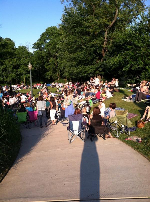 Holy Starfarm! Nearly 1,000 people came out to hear <a href="/Starfarmband/">Starfarm</a> breaking our record by ... a lot!