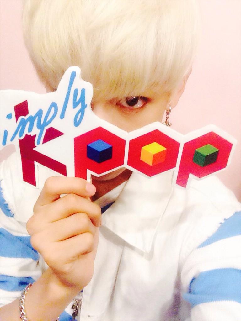 Bsy_l-0CQAEqly5.jpg:large