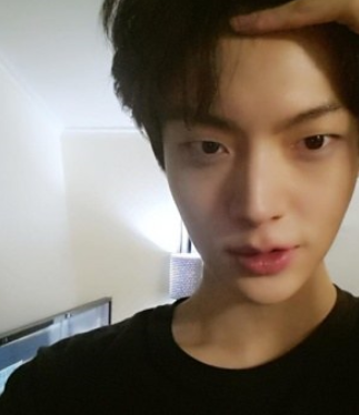 트위터의 Blingeye カラコン 님 あんにょーん おはようございます 今朝の一発目は 韓国で人気の若手イケメン俳優のセルカで 目の保養をして下さい 笑 週ラスト頑張ろう 韓国好きな人rt 韓流 韓国ドラマ 韓国俳優 イケメン ブリングアイ Http T Co 트위터의 Blingeye カラコン 님 あんにょーん おはようございます 今朝の一発目は 韓国で人気の若手イケメン俳優のセルカで 目の保養をして下さい 笑 週ラスト頑張ろう 韓国好きな人rt 韓流 韓国ドラマ 韓国俳優 イケメン ブリングアイ Http T Co