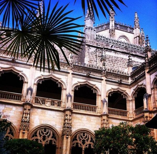 TheKingsToys's tweet photo. "Monasterio de San Juan de los Reyes" in Toledo, Spain http://t.co/ZvGPJJ1Bxj