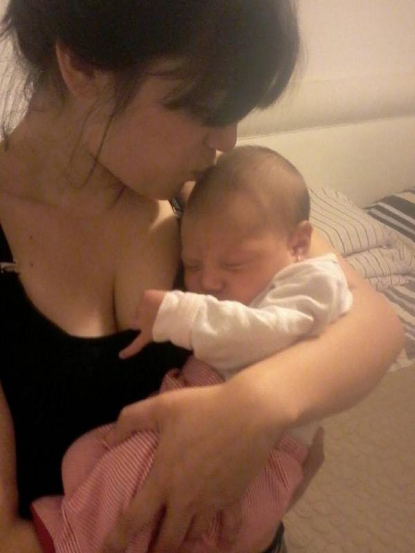 macosolcorleto's tweet photo. con loli @antonellavict http://t.co/u547ESFTIF