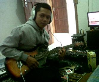 ErisaNFN's tweet photo. My hubby :* http://t.co/PxtW71d7OB