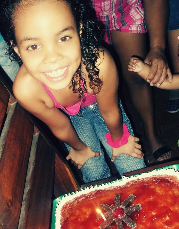 otorrealba13's tweet photo. My beautiful princess, #HappyBirthday! #ILoveYou<3 // Mi princesa hermosa, #FelizCumpleaños!  #TeAmo<3 http://t.co/xJBuDyG38u