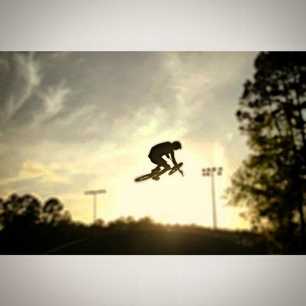 Noah_Beale_'s tweet photo. Bmx is fun http://t.co/eMysrhfHne