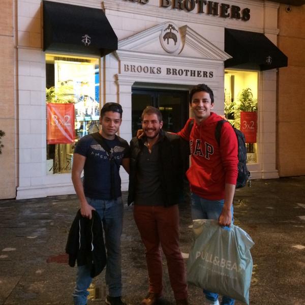 joseandrescg's tweet photo. Con @Markasecas y @AllanSigman mañana estaremos en Bellas Artes !! Allá l@s esperamos !! http://t.co/gfmVxDR5kP
