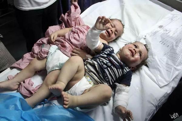 Amath26Amath's tweet photo. Ya Allah pls save the innocent kids. It's really heart breaking. http://t.co/pu8roq6SAo