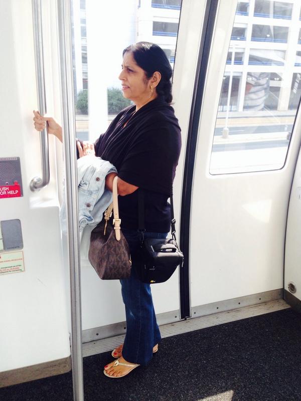 DrinkMyLassi's tweet photo. My momma is such a model. ๐ #MyNumberOneLady ๐ http://t.co/BcOTfJFpZa