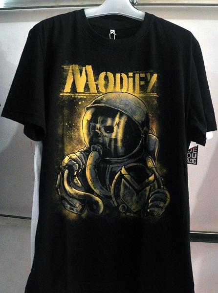 RT "<a href="/StoreBlackwhite/">blackwhiteshop</a>: black teen from <a href="/ModifyClothes/">Modify Clothes</a> only 135k! get it our store <a href="/StoreBlackwhite/">blackwhiteshop</a> "