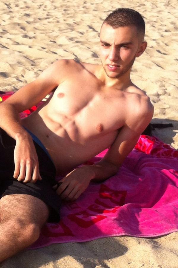 young_mocro030's tweet photo. genieten http://t.co/HGv5wutKr3
