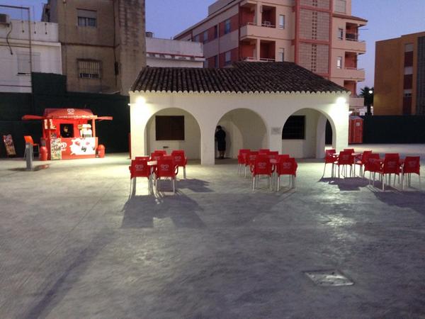 heladeria_edel's tweet photo. Ya esta abierto, un nuevo servicio en el polideportivo del Mareny Blau http://t.co/RPKtpcqYt0