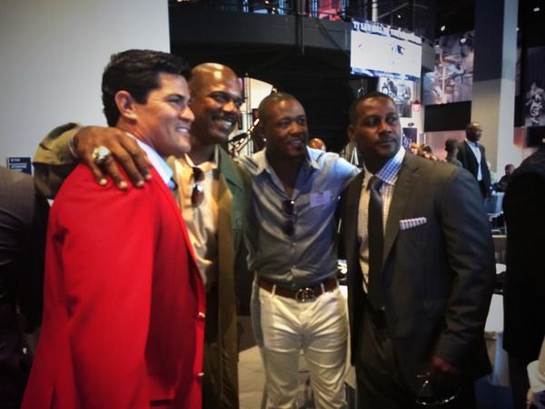 Patriots's tweet image. Check out this crew! #halloffameday #vipreception