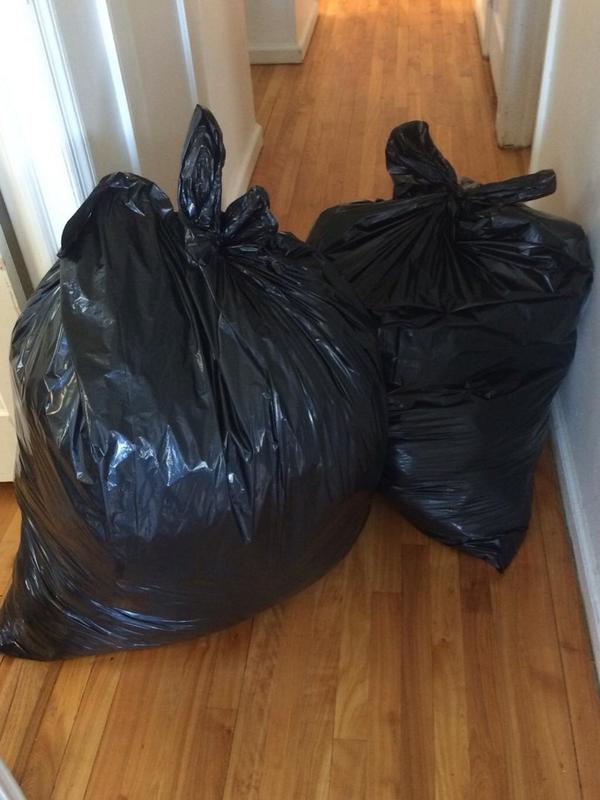 HashtagLIBro's tweet image. Did laundry with my lovely babeski... Well she did mostly all of it. I just say there and watched Netflix.