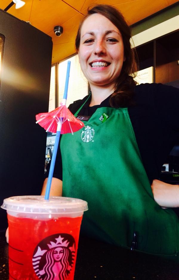 RoWiseSBUX's tweet photo. Sorry fizzio team. 7995 handcrafting Italian sodas for partner appreciation! @TonyPzgy @ShariLRuge @rchamber5 http://t.co/rJjhmmLmiq