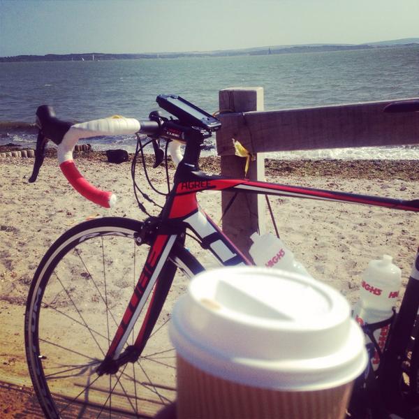 clares_tweets's tweet image. @cubeowners took my Cube for a lovely spin around the new forest. Coffee break at Lepe beach :)