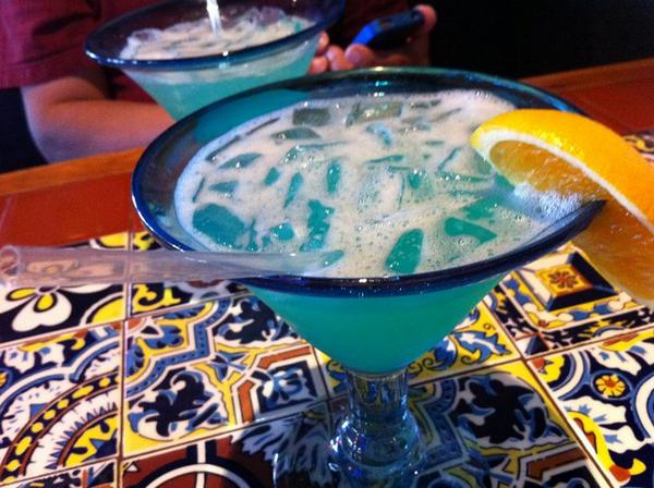 emptynest_annie's tweet image. See 5 rules for today on my blog at emptynestcountryliving.org  #happiness #horse #funblog #Margarita