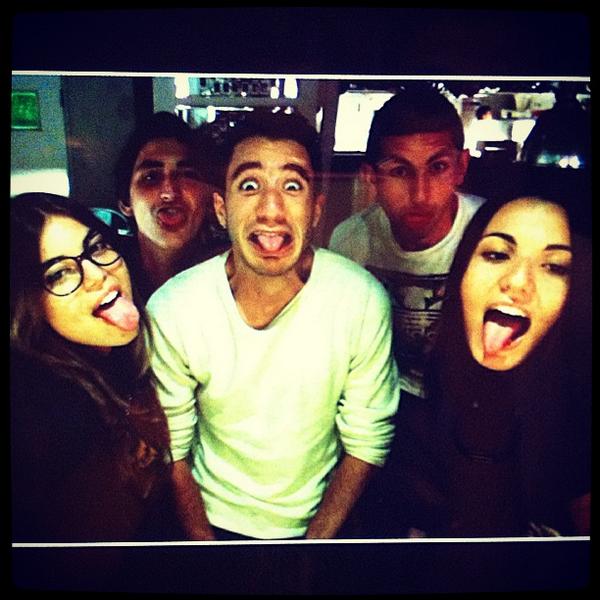 Sacha_Koskas's tweet photo. #love #mamashelter @sarahnizard @AmouyalBenjamin http://t.co/GyCXNiUDPM