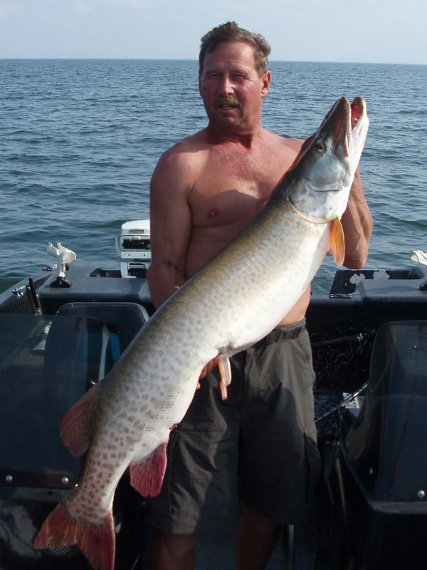 BigWoodMusky's tweet photo. Naze Baits Livid Fish getting it done trolling for Dave in MN waters. http://t.co/psL1cd5RUO http://t.co/BY7nqCDZ0F