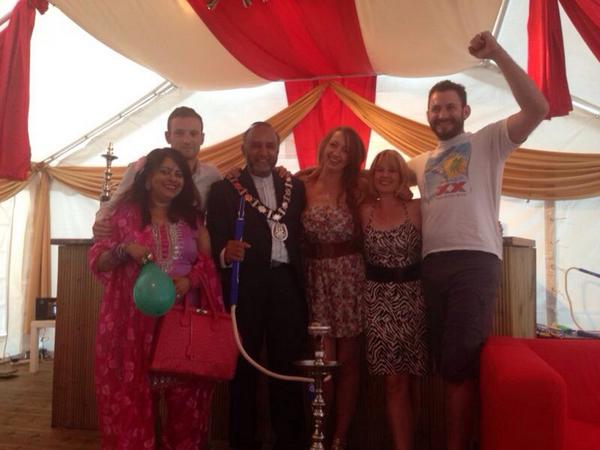 KaraTomes's tweet image. #mayor everyone needs a shisha! @Jess_SHA24  #UKHousing http://t.co/DGwbkNzUmN”