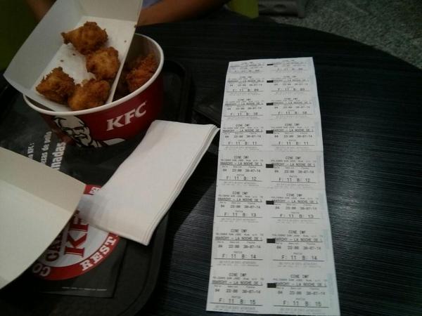 AlexPamies14's tweet photo. No nos lo montamos bien jeje http://t.co/l5DXH8Cj35