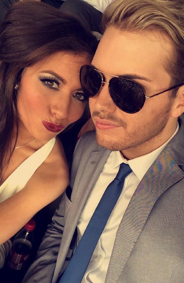 Neomz's tweet photo. #ladiesday #celfie http://t.co/7Qacqp9NyX