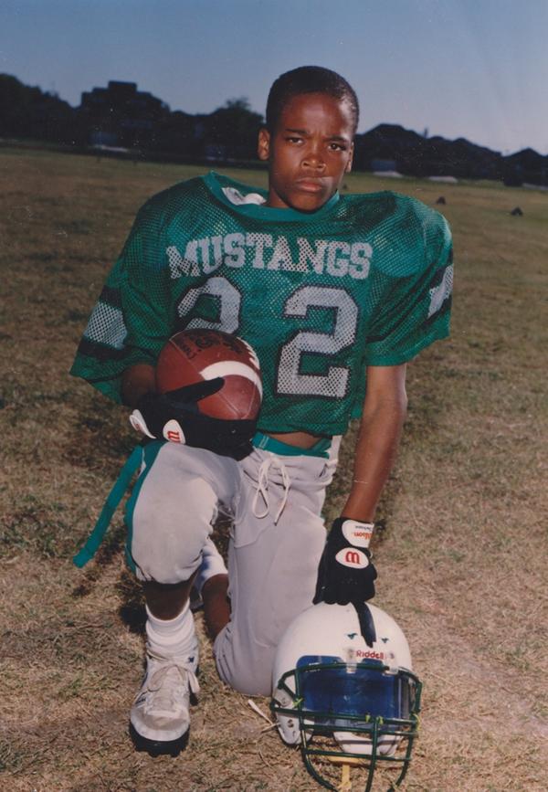 BuffaloBills's tweet photo. From Division III to the @NFL, @Fred22Jackson has seen it all in his football career. PHOTOS: http://t.co/m6RSbe16Sd http://t.co/PO7EKyewG6