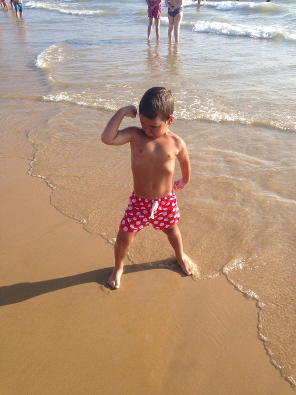 DaniOrbea's tweet photo. Buen diita de playa el d hoyy jj http://t.co/5tfSBzjkXI