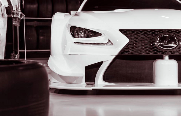 Lexus's tweet photo. #DYK the #LexusRCF GT500 earned pole, & won the very first Super GT race it entered? #LexusFastFacts http://t.co/wqHC1sT7LQ