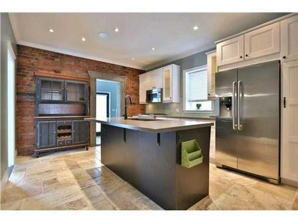 FreshBrick's tweet photo. Sneak Peek...Southwest Hamilton listing...#FreshFeatures #ComingSoon http://t.co/xsFizKbA6s