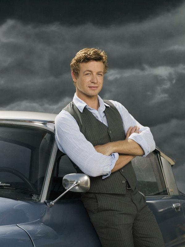 Happy Birthday to one of TVs best crime fighters + impeccably dressed FBI consultants: Simon Baker! 
