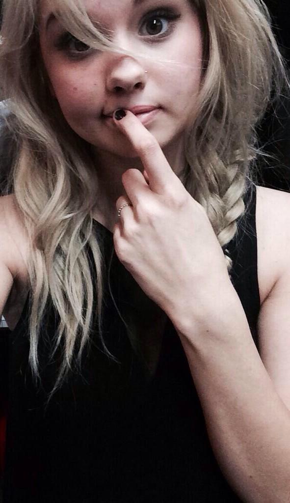 Finger on lips,shush😂