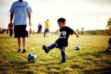 RemarksFootball's tweet photo. Retweet if your kid is gonna play soccer http://t.co/aBidhahVgq