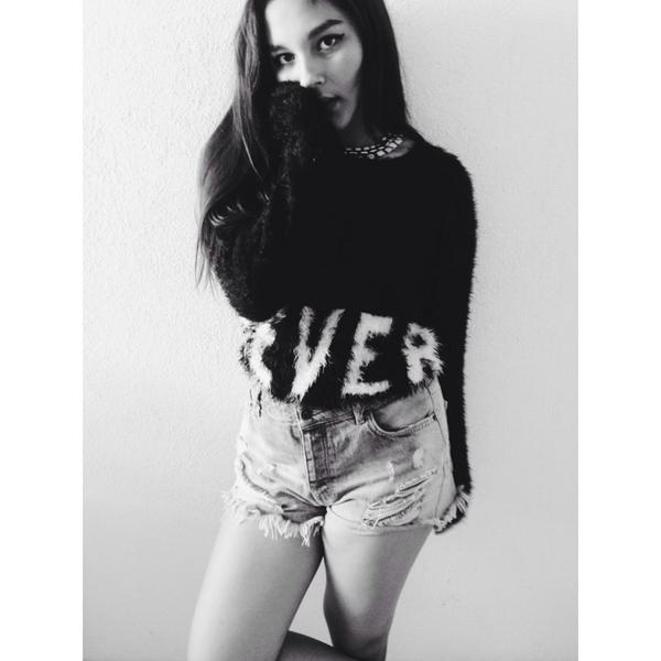 Vivian_Avs's tweet photo. NEVER🔫 http://t.co/rEuZgRTxh6