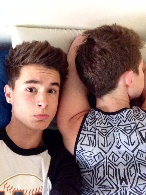 CuteO2Lpics's tweet image. Old rickian pic :)