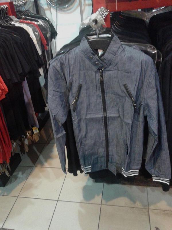 DutaDistro's tweet photo. At Duta Distro http://t.co/dklX1JL4uJ
