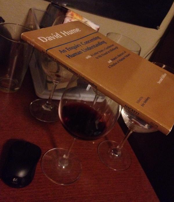 lamb_over_rice's tweet photo. thank you david hume for keeping my wine fresh overnight #thankshume #problemofinduction #freshdavid http://t.co/941QhNwf72