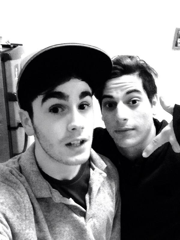 AntusMusic00's tweet photo. Con mi bro.. @FachaIndie @The_Blockers http://t.co/lVEWO35SvJ