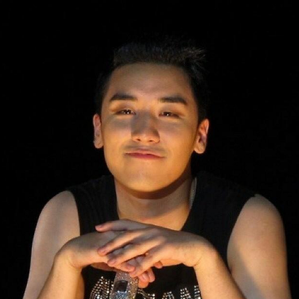 KwonHi2's tweet image. Nhớ gấu mỡ mập địt quá sao giờ  😢