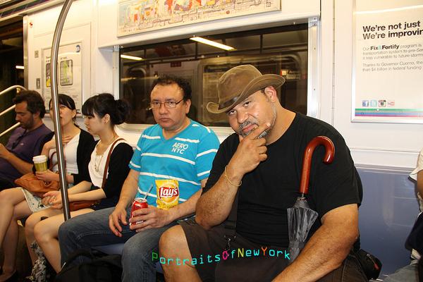 KeithTerracina's tweet photo. #keithspics #portratisofnewyork 
our madman photographer #hugemike 

* heading east on the beloved #no7 #flushingbaby http://t.co/lvU4PKWPXD
