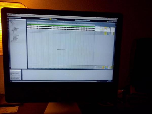 UHFStereo's tweet photo. Remixant!!! http://t.co/FzDMEWOeV9