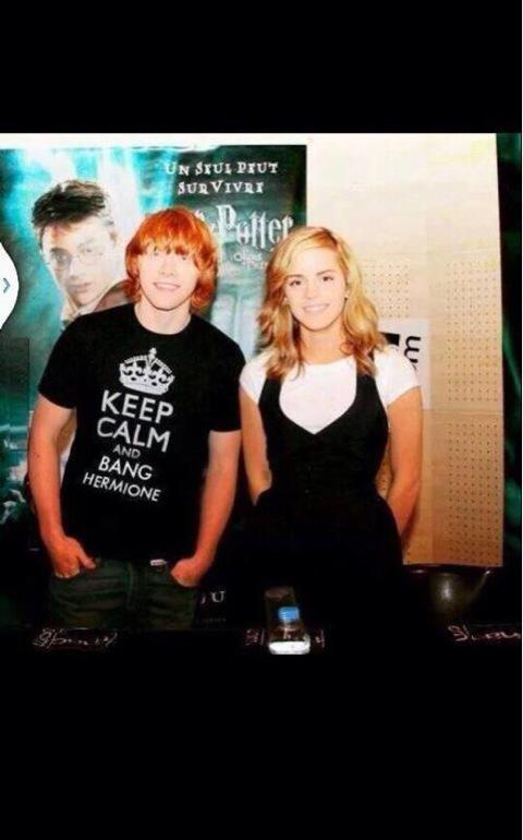 CauseWereGuys's tweet photo. Lmao Ron is real http://t.co/3ldzboywFp