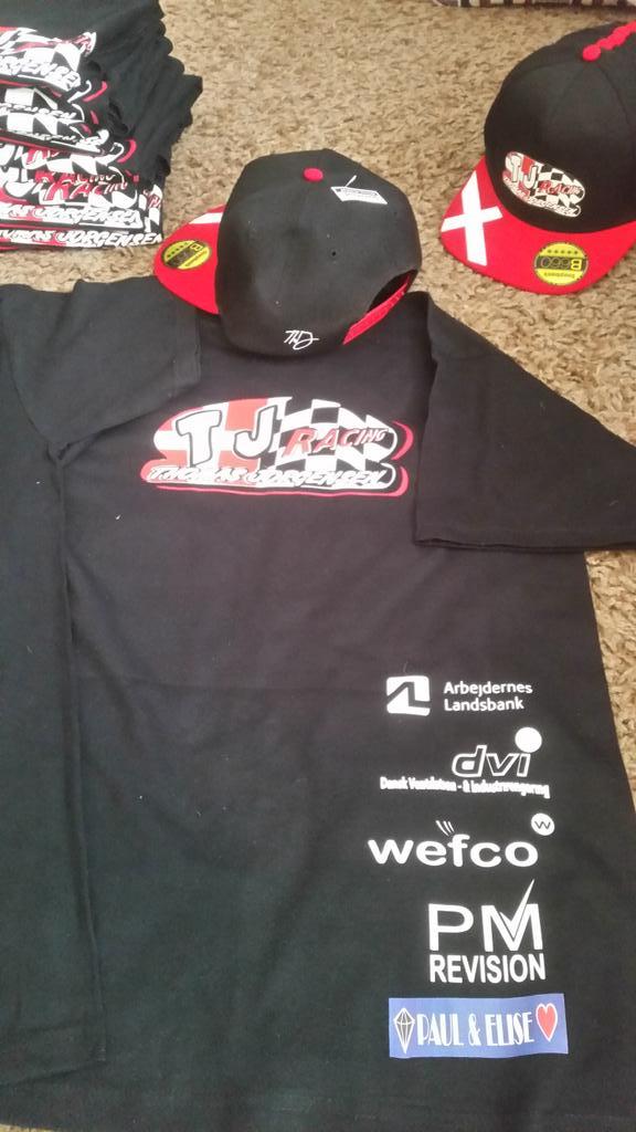 buzzdog05's tweet photo. Tj racing official merchandise #buzzdogdesigns #tshirtprinting #snapback #printing #scunthorpescorpions #speedway http://t.co/ILbfuLH4ka